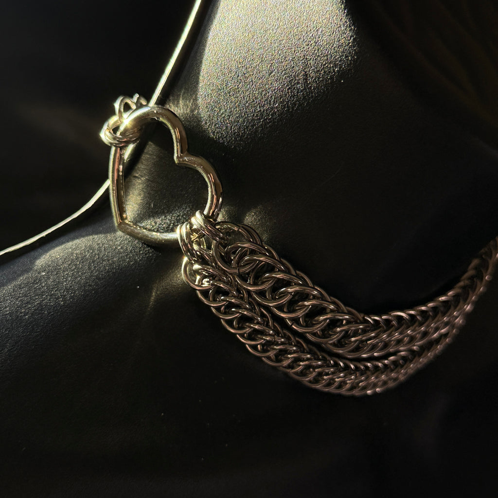 Fera Choker
