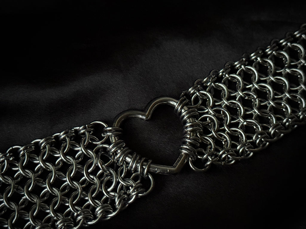 Vamp Choker